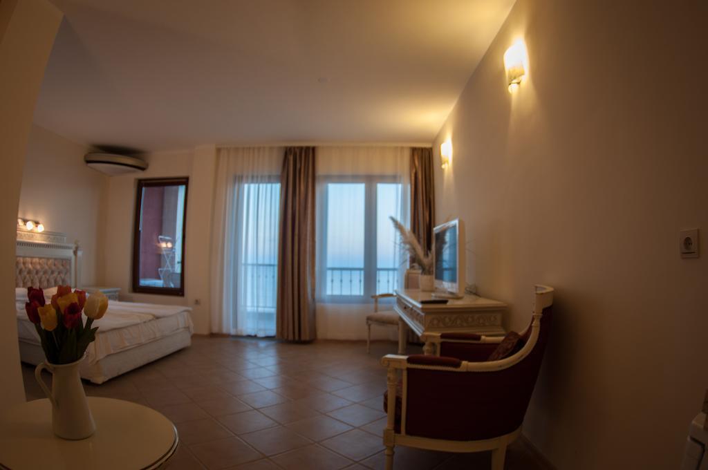 Rocamar Beach Resort Carevo Quarto foto